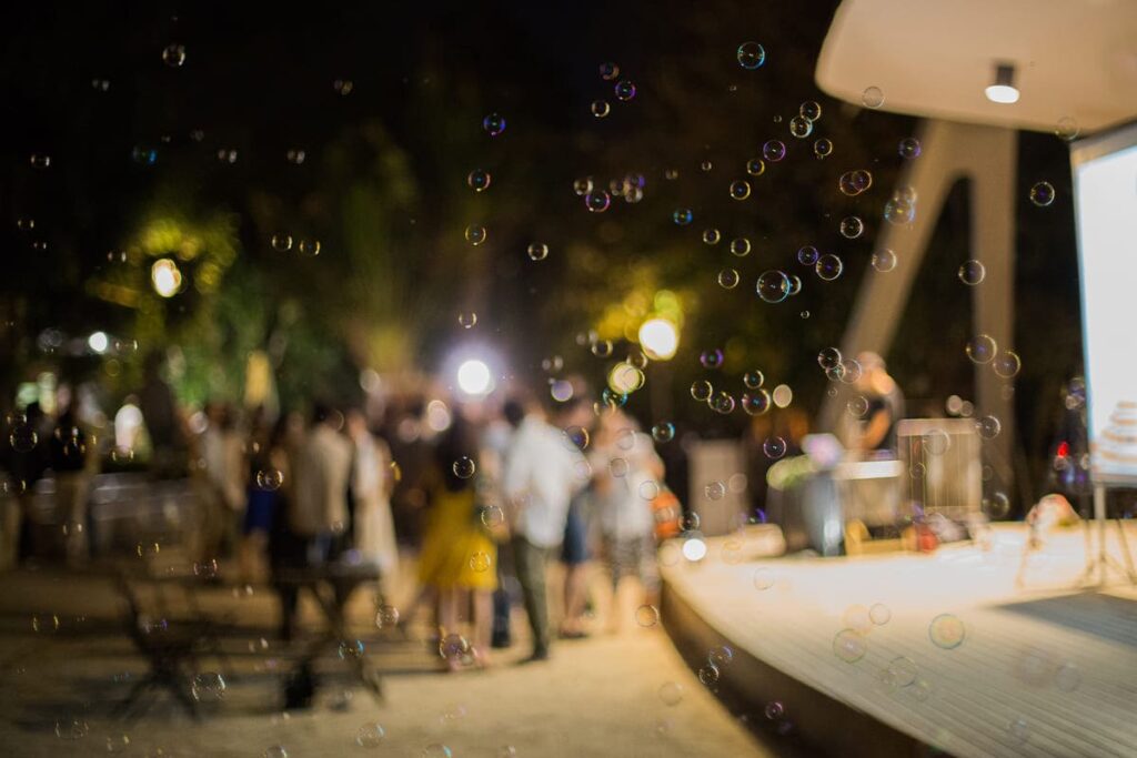 Serviço de limpeza de festas e eventos no Algarve com a Mira Cleaning Service. Serviços de limpeza pós-evento no Algarve